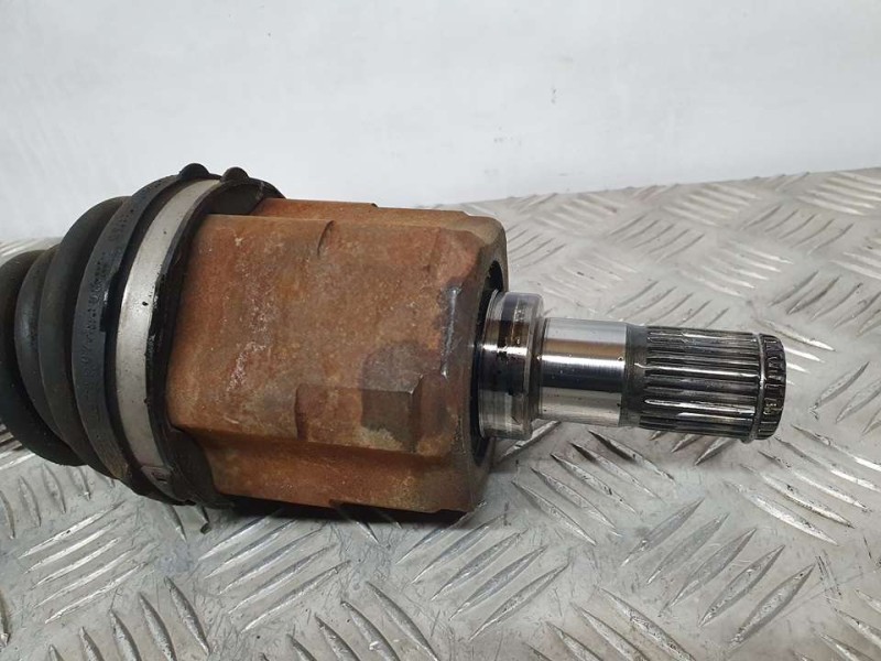 Recambio de transmision delantera izquierda para kia cee´d drive referencia OEM IAM 495011H211  