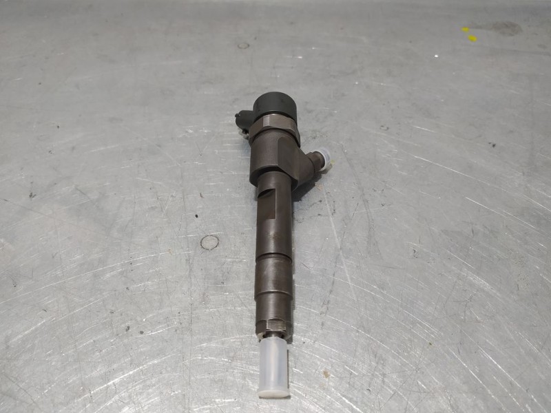 Recambio de inyector para renault laguna ii (bg0) 1.9 dci diesel fap referencia OEM IAM 7700111014 0445110021 BOSCH