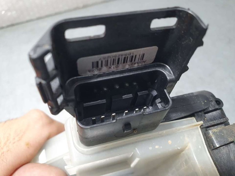 Recambio de cerradura puerta delantera derecha para peugeot 208 (p2) active referencia OEM IAM 9844410080 2343M1988 444121 6 PIN