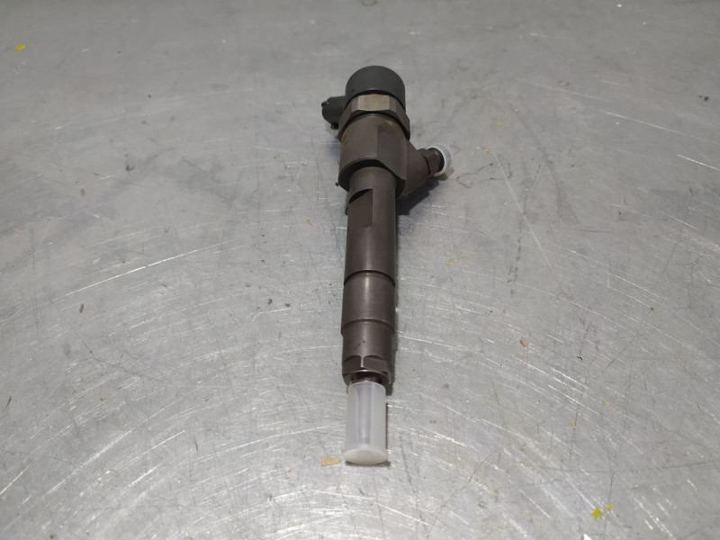 Recambio de inyector para renault laguna ii (bg0) 1.9 dci diesel fap referencia OEM IAM 7700111014 0445110021 BOSCH