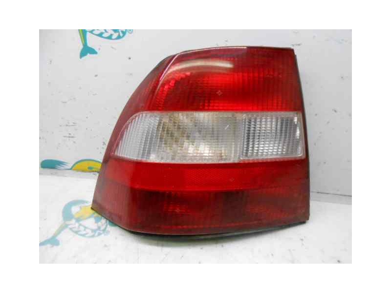 Recambio de piloto trasero izquierdo para opel vectra b berlina básico referencia OEM IAM   