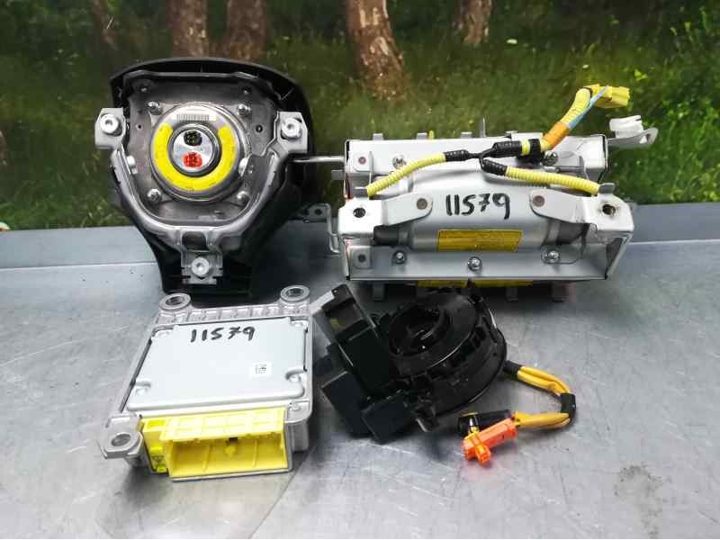 Recambio de kit airbag para lexus is200 (ds2/is2) 220d referencia OEM IAM   