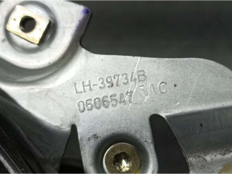 Recambio de elevalunas delantero izquierdo para chrysler 300 c 3.5 referencia OEM IAM 05065475AC  