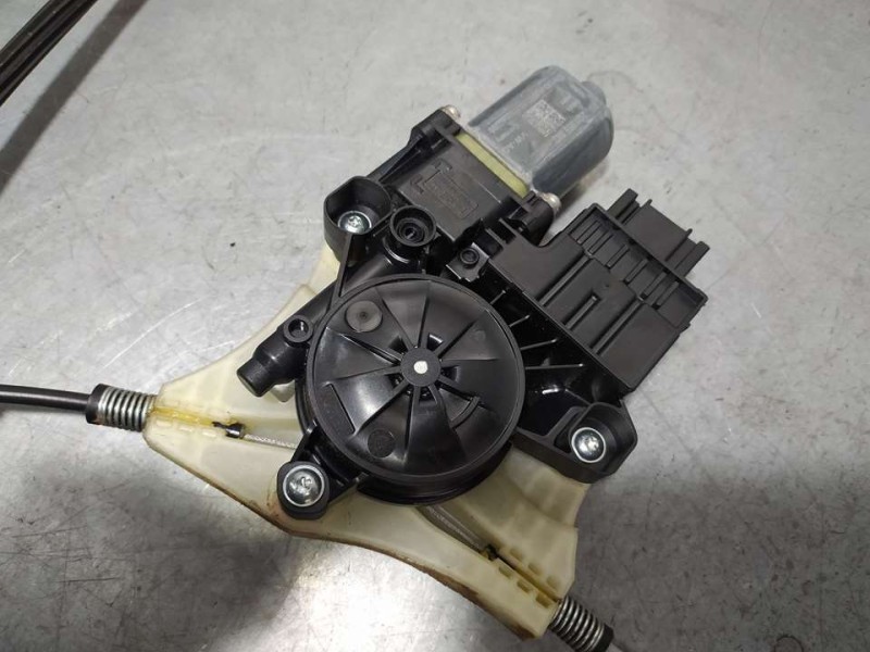 Recambio de elevalunas delantero derecho para seat ibiza (kj1) reference referencia OEM IAM 6F0837462D  6 PINES