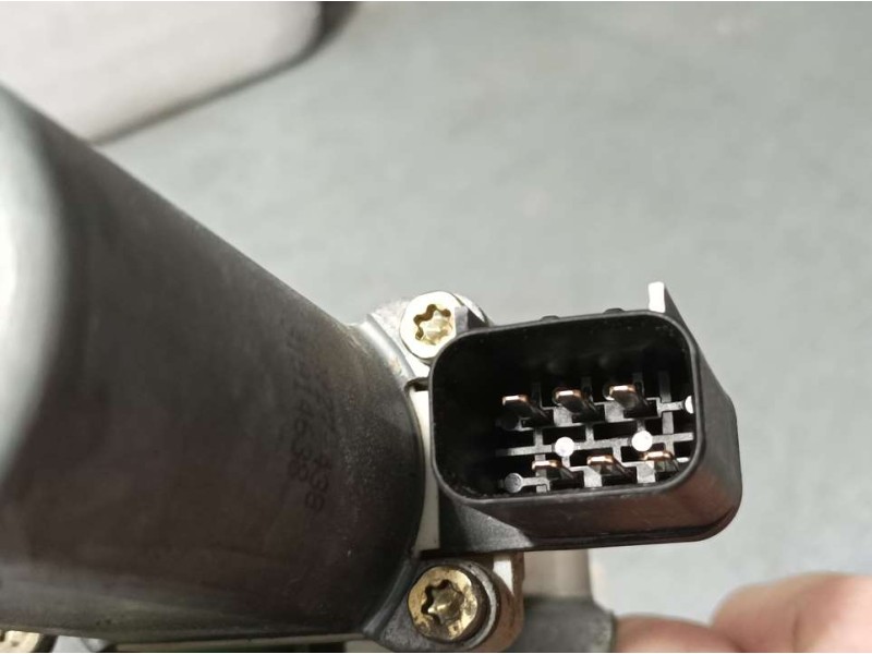 Recambio de elevalunas delantero izquierdo para chrysler 300 c 3.5 referencia OEM IAM 05065475AC  