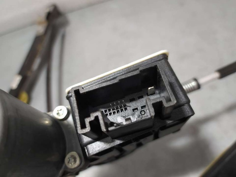 Recambio de elevalunas delantero derecho para seat ibiza (kj1) reference referencia OEM IAM 6F0837462D  6 PINES