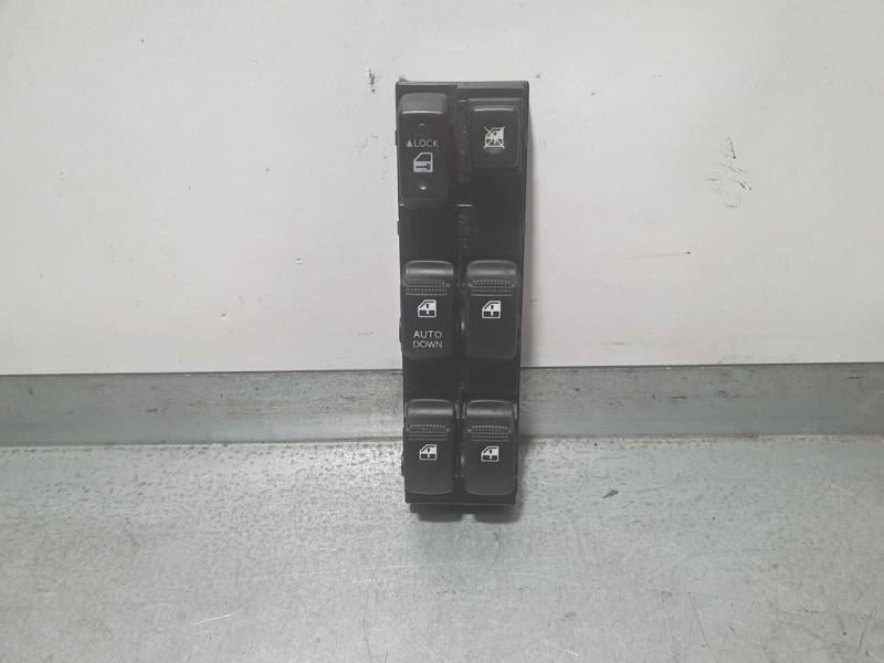 Recambio de mando elevalunas delantero izquierdo para hyundai tucson (jm) 2.0 crdi comfort referencia OEM IAM   