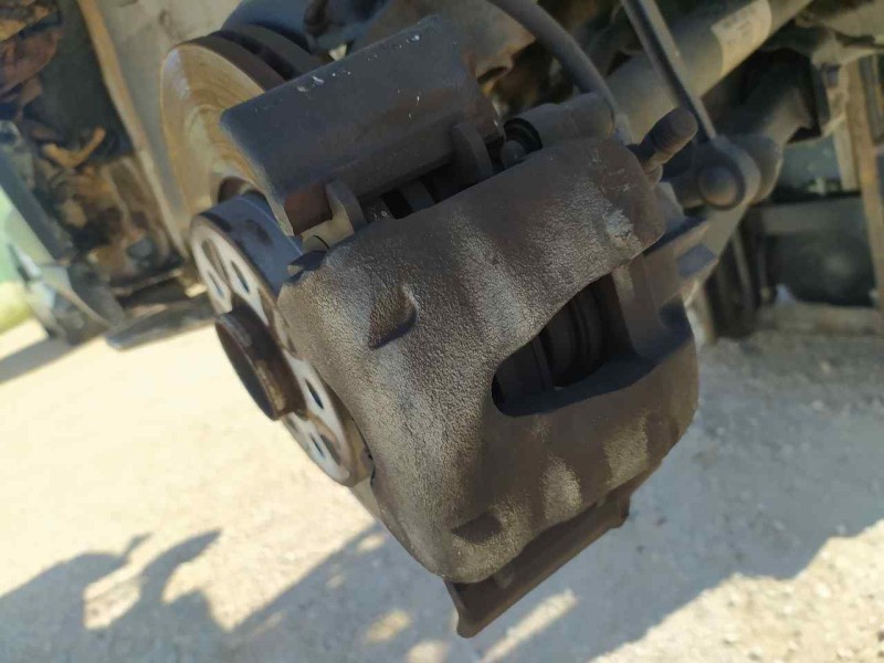 Recambio de pinza freno delantera derecha para seat arona style edition referencia OEM IAM 2Q0615124A  MANDO