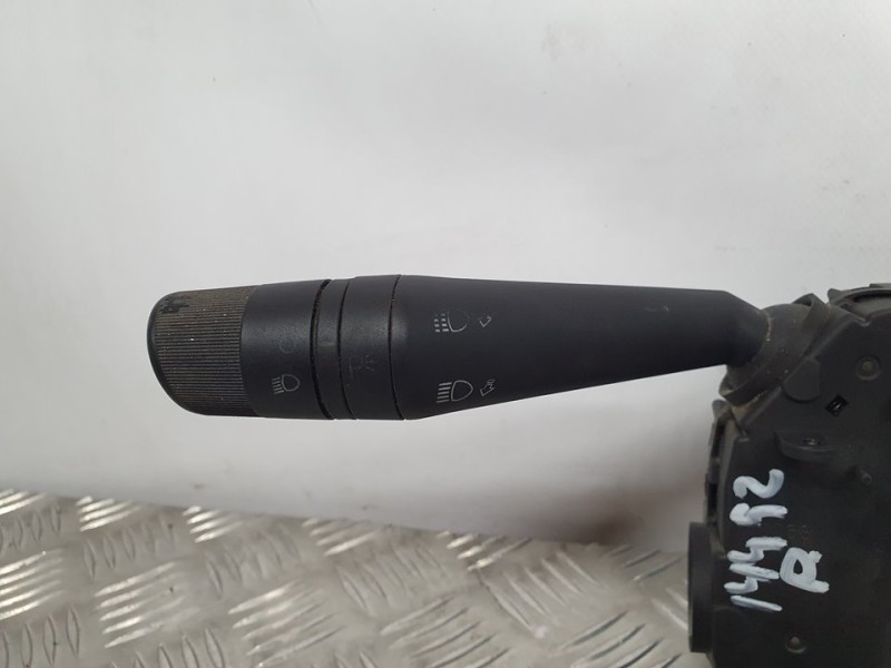 Recambio de mando luces y limpia para fiat doblo ii cargo (263) furgón base referencia OEM IAM 28408608  