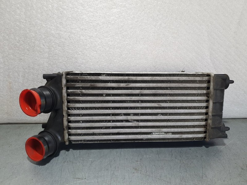 Recambio de intercooler para peugeot 3008 style referencia OEM IAM 9684212480 M144105 VALEO