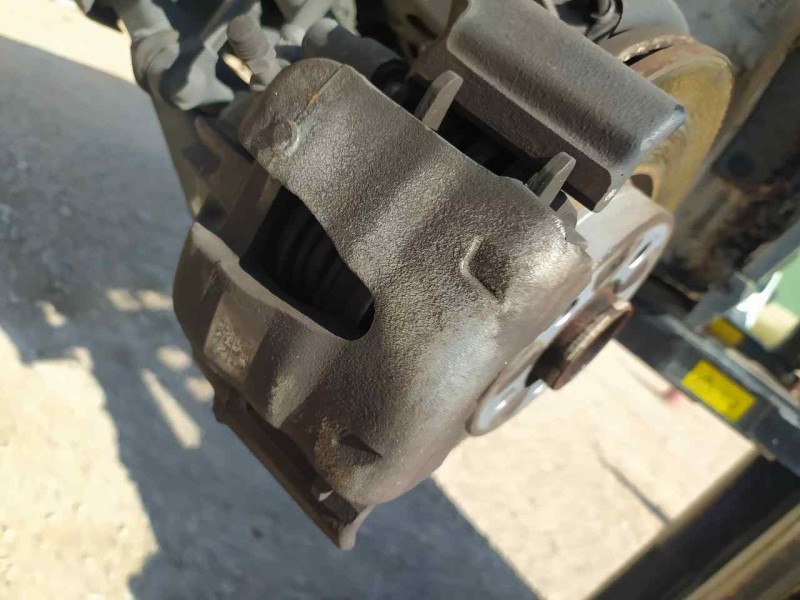 Recambio de pinza freno delantera izquierda para seat arona style edition referencia OEM IAM 2Q0615123A  MANDO