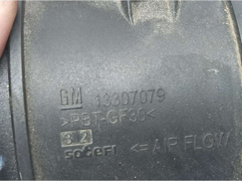 Recambio de caudalimetro para opel corsa d excellence referencia OEM IAM 13307079  