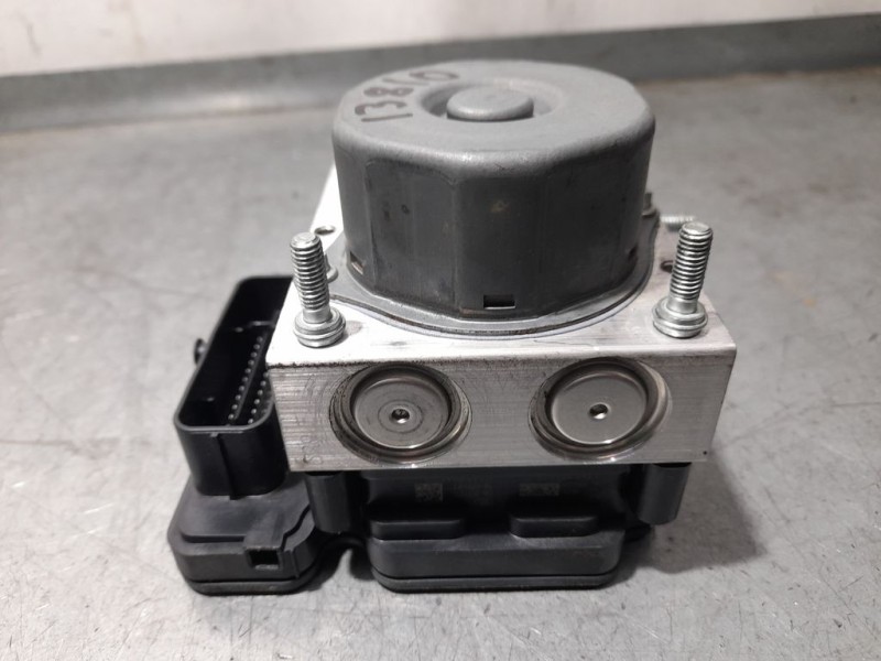 Recambio de abs para renault clio iv dynamique referencia OEM IAM 476601283R  