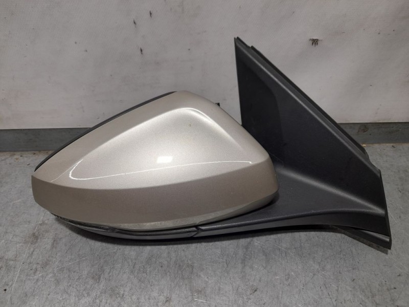 Recambio de retrovisor derecho para volkswagen polo advance referencia OEM IAM 2G1857508S  ELECTRICO 14 PINES