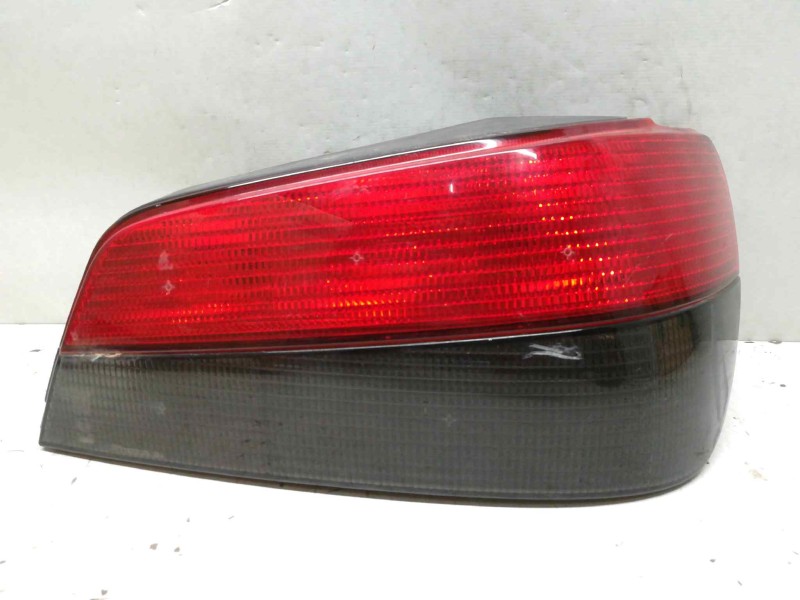 Recambio de piloto trasero derecho para peugeot 306 berlina 3/5 puertas (s1) referencia OEM IAM   