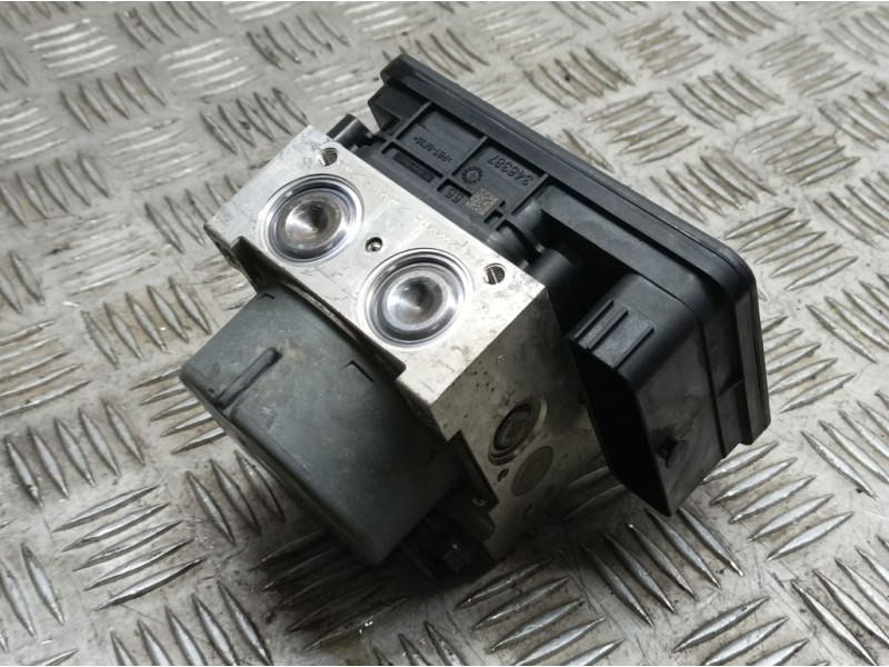 Recambio de abs para volkswagen golf vii sportsvan edition referencia OEM IAM 5Q0614517CG 10022009984 ATE