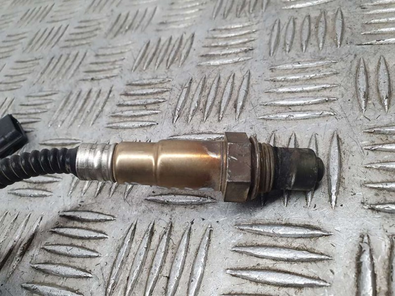 Recambio de sonda lambda para renault clio iii expression referencia OEM IAM H8200437489 0258010110 BOSCH