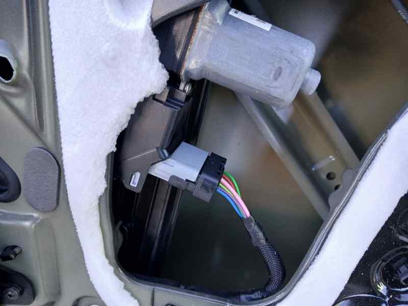 Recambio de elevalunas trasero derecho para peugeot 208 (p2) active referencia OEM IAM 9829045580  