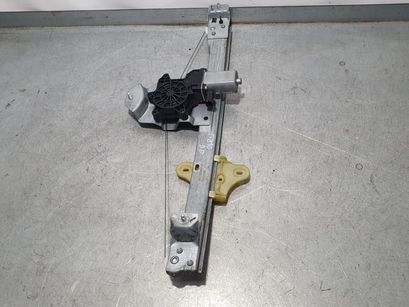 Recambio de elevalunas delantero derecho para renault clio iv dynamique referencia OEM IAM 807205569R  ELECTRICO 2 PINS