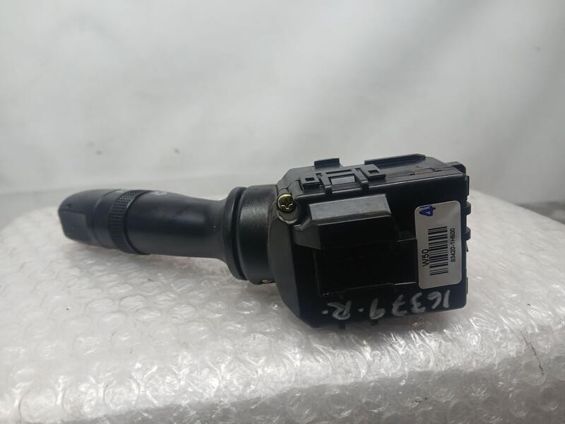 Recambio de mando limpia para kia cee´d drive referencia OEM IAM 934201H500  