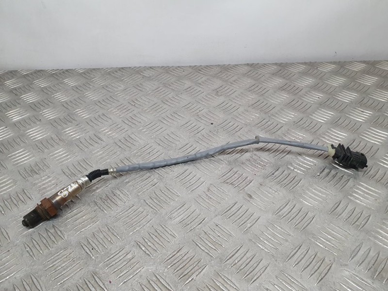 Recambio de sonda lambda para opel corsa e color edition referencia OEM IAM 55563348 0258010121 BOSCH
