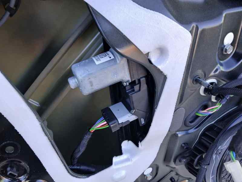 Recambio de elevalunas trasero izquierdo para peugeot 208 (p2) active referencia OEM IAM 9829045980  ELECTRICO