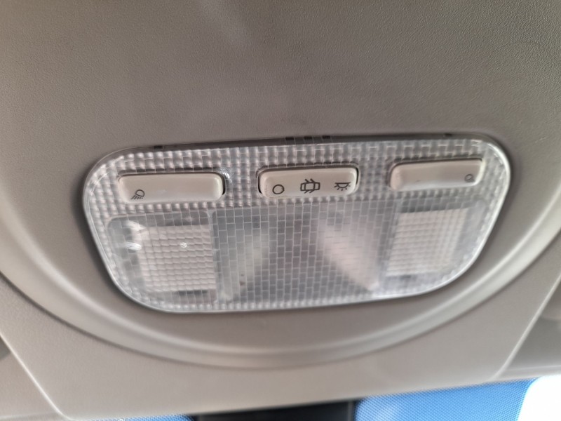 Recambio de luz interior para peugeot partner tepee 1.6 hdi referencia OEM IAM 6362Q2  