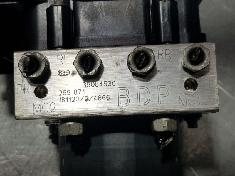 Recambio de abs para opel corsa e color edition ecoflex referencia OEM IAM 39084530 269871 BOSCH