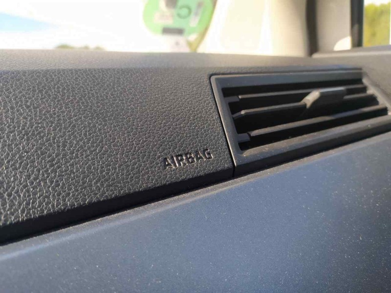 Recambio de salpicadero para seat arona style edition referencia OEM IAM 6F1857005H  C/ AIRBAG DERECHO