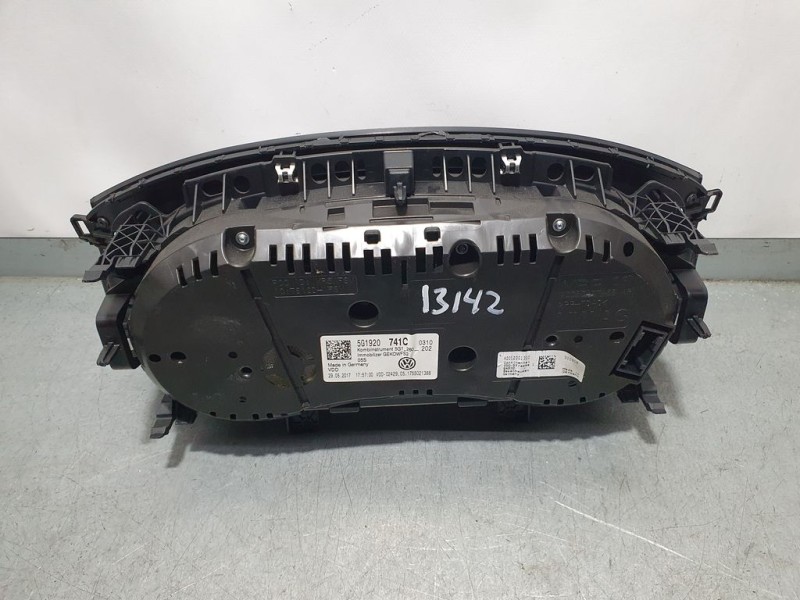 Recambio de cuadro instrumentos para volkswagen golf vii sportsvan edition referencia OEM IAM 5G1920741C A2C12301300 CONTINENTAL