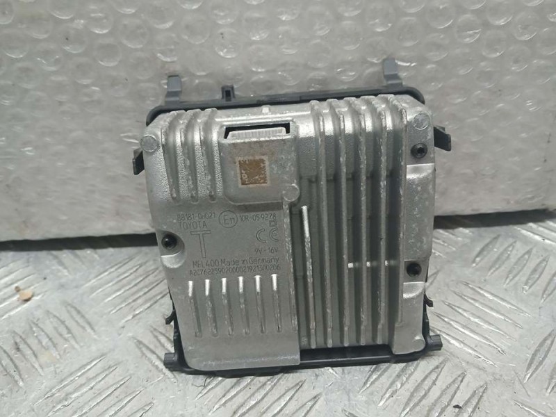 Recambio de camara para toyota aygo x-cite referencia OEM IAM 881810H021 A2C7622590 