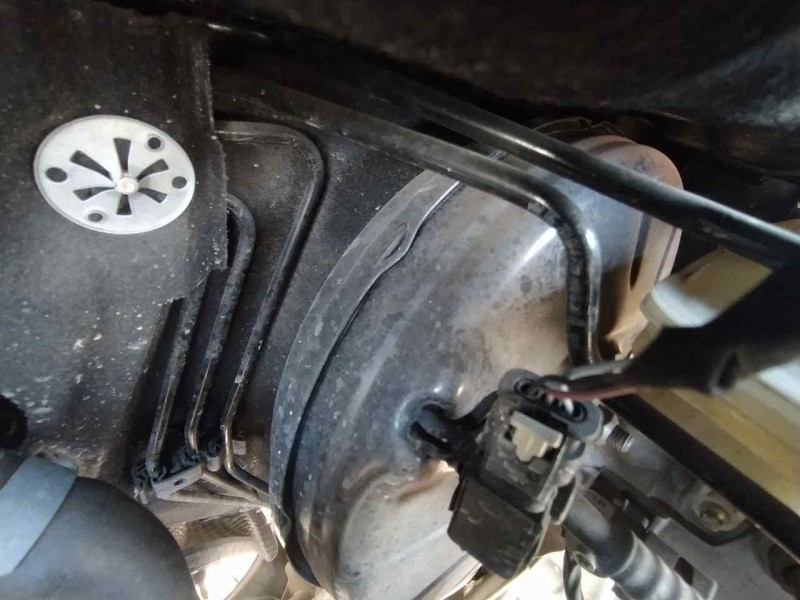 Recambio de servofreno para seat arona style edition referencia OEM IAM 2Q1614106F  