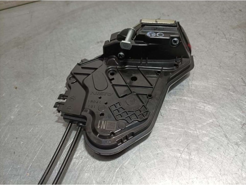 Recambio de cerradura puerta trasera derecha para toyota aygo x-cite referencia OEM IAM 6905002381  ELECTRICA
