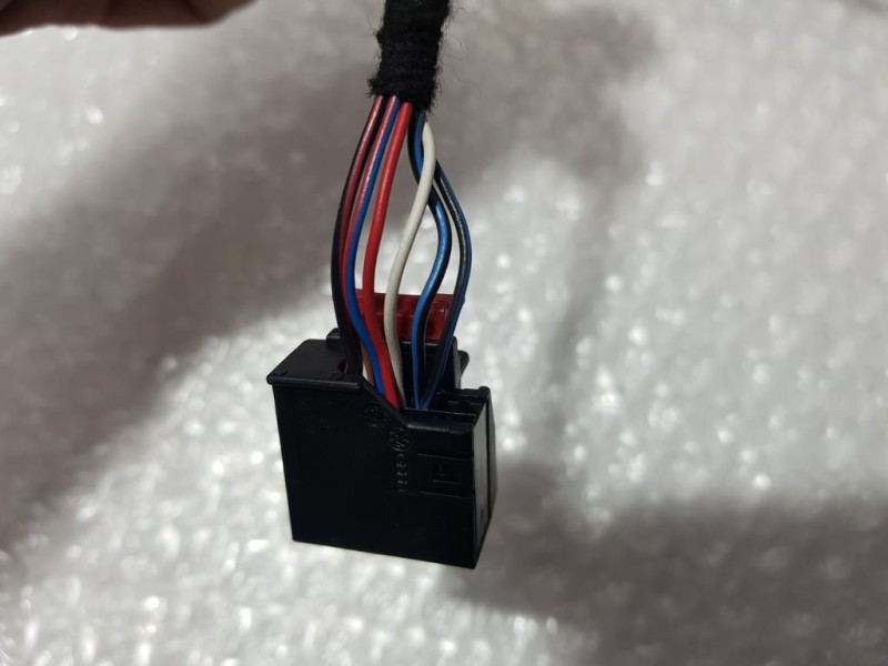 Recambio de retrovisor derecho para volkswagen golf v berlina (1k1) trendline referencia OEM IAM 1K1857508CN  ELECTRICO 6 CABLES