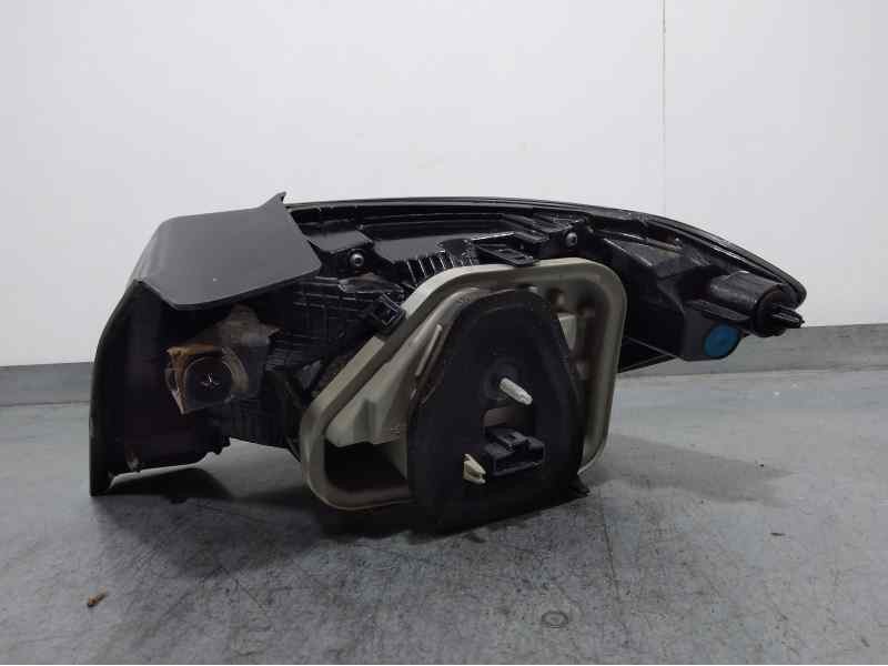 Recambio de piloto trasero izquierdo para peugeot 208 (p2) active referencia OEM IAM 9823216780  LED - VALEO