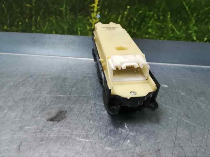 Recambio de mando elevalunas delantero izquierdo para lexus is200 (ds2/is2) 220d referencia OEM IAM 8404053070  