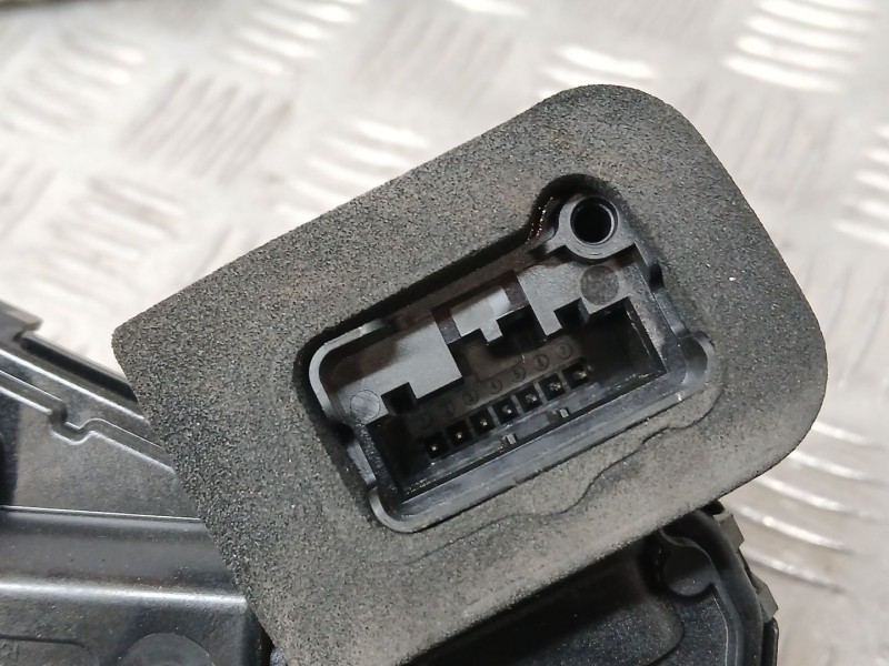 Recambio de cerradura puerta delantera derecha para volkswagen polo vi (aw1, bz1, ae1) 1.6 tdi referencia OEM IAM 5TB837016A  