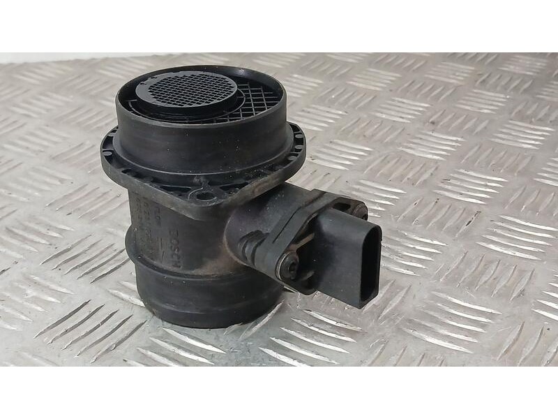 Recambio de caudalimetro para volkswagen golf plus (5m1) trendline referencia OEM IAM 038906461B BOSCH 0281002531