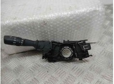 MANDO LUCES 0272017F852 