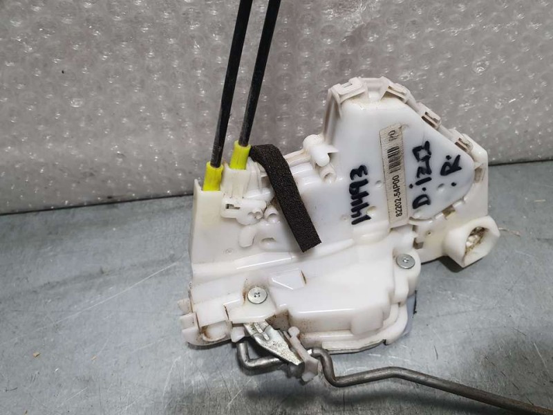 Recambio de cerradura puerta delantera izquierda para suzuki vitara 1.6 ddis comfort 4x4 referencia OEM IAM 8220254P00  6 PINES