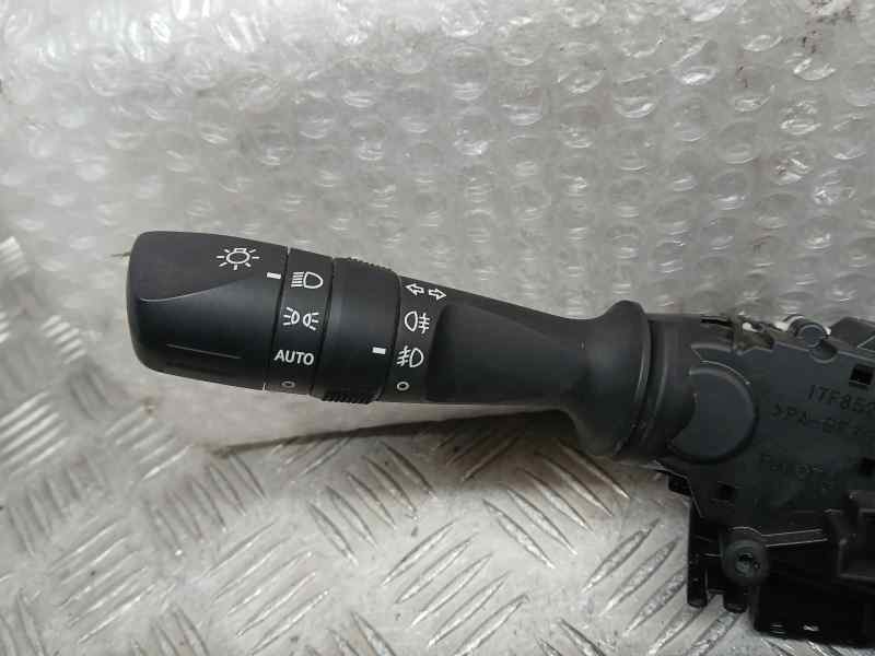 Recambio de mando luces para toyota auris active referencia OEM IAM 0272017F852  