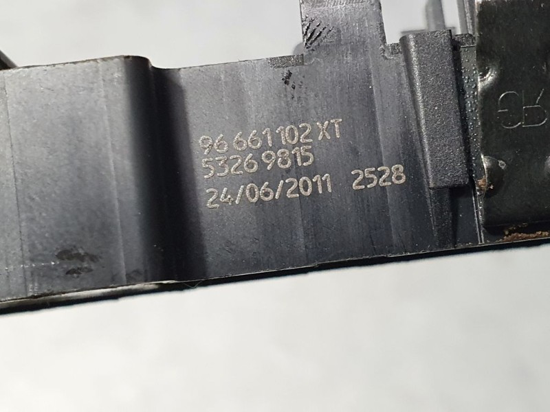 Recambio de mando elevalunas delantero derecho para peugeot 508 access referencia OEM IAM 96661102ZT 53269815 