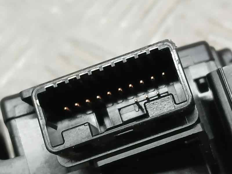 Recambio de mando luces para toyota auris active referencia OEM IAM 0272017F852  