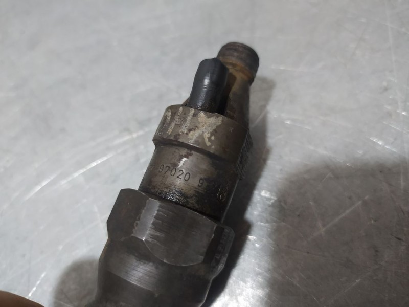 Recambio de inyector para citroën zx 1.9 turbodiesel (dhx. d8b / xud9te) referencia OEM IAM 970209218  KCA17S42