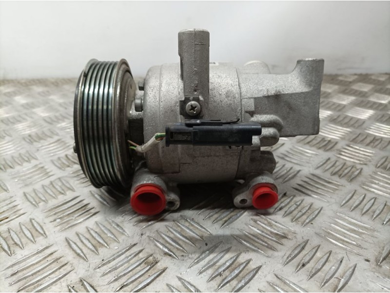 Recambio de compresor aire acondicionado para toyota aygo x-cite referencia OEM IAM 88310YV010D B000776180 VALEO