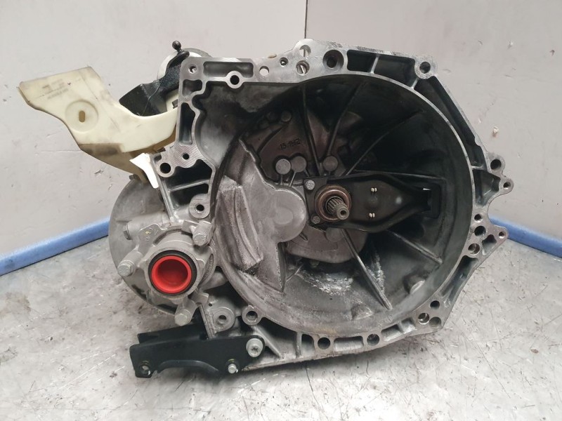 Recambio de caja cambios para citroën c3 live referencia OEM IAM 20ET69 8604777B 5VELOCIDADES