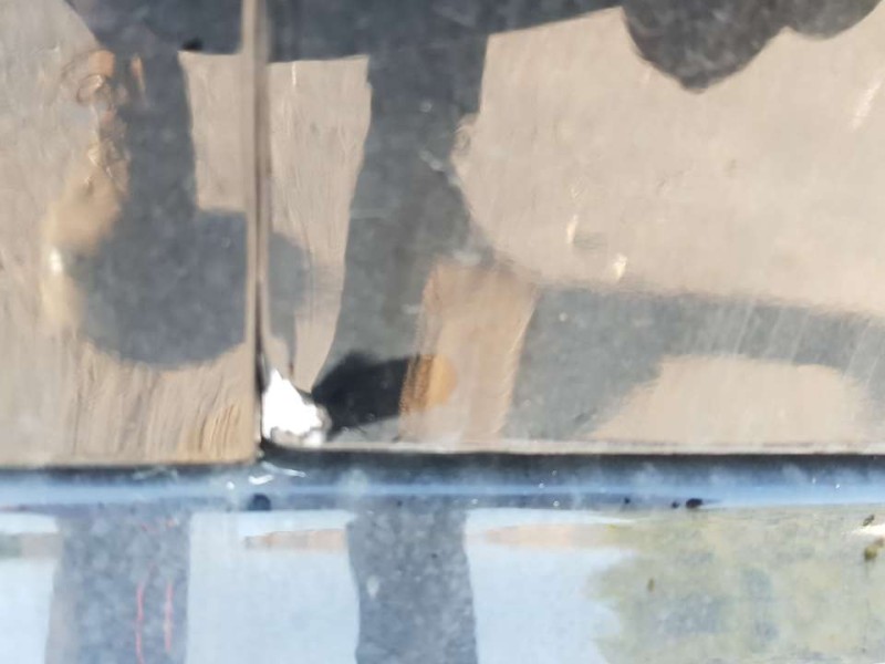 Recambio de puerta trasera izquierda para peugeot 208 (p2) active referencia OEM IAM 9827577980  TOCADA