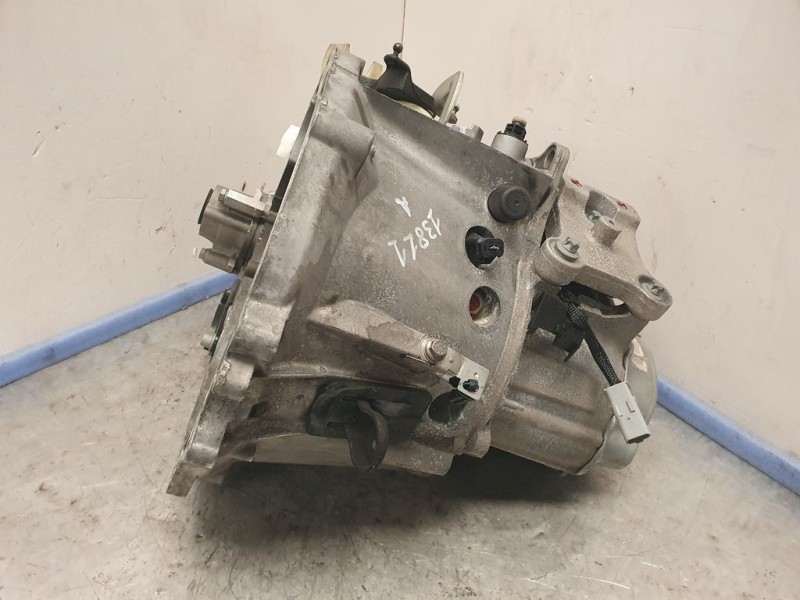 Recambio de caja cambios para citroën c3 live referencia OEM IAM 20ET69 8604777B 5VELOCIDADES