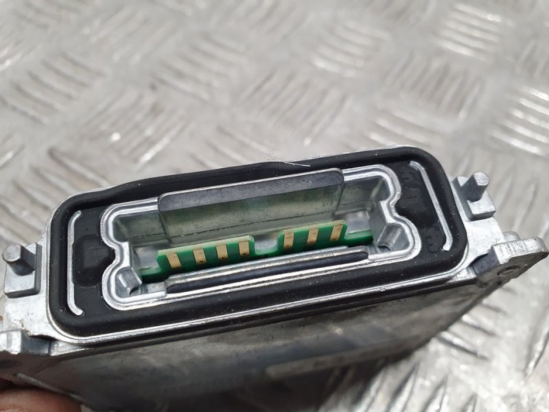 Recambio de centralita faros xenon para ford kuga titanium referencia OEM IAM 6G89034934 VALEO IZQ