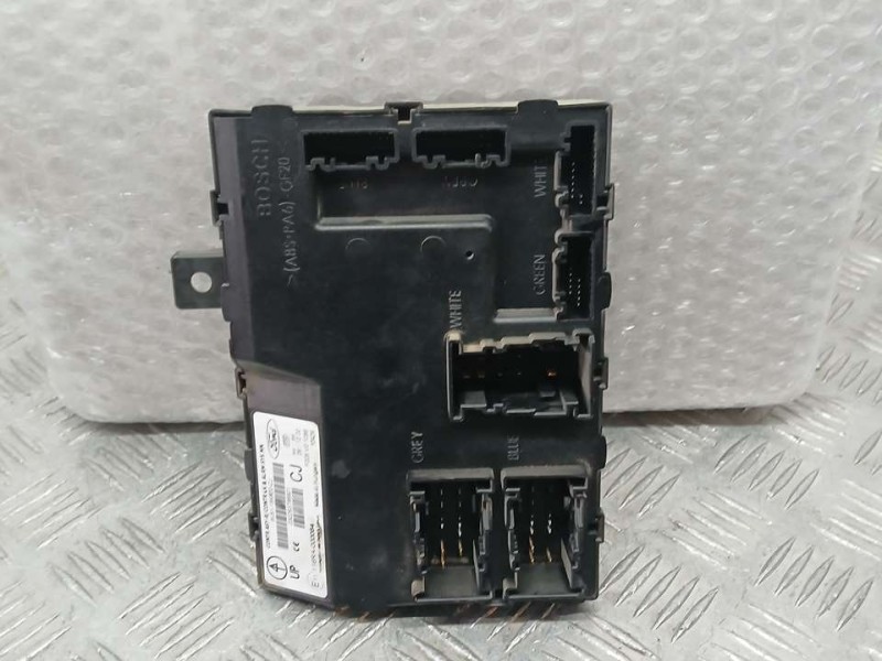 Recambio de modulo electronico para ford fiesta (cb1) trend referencia OEM IAM 8V5115K600CJ 116RA000084 